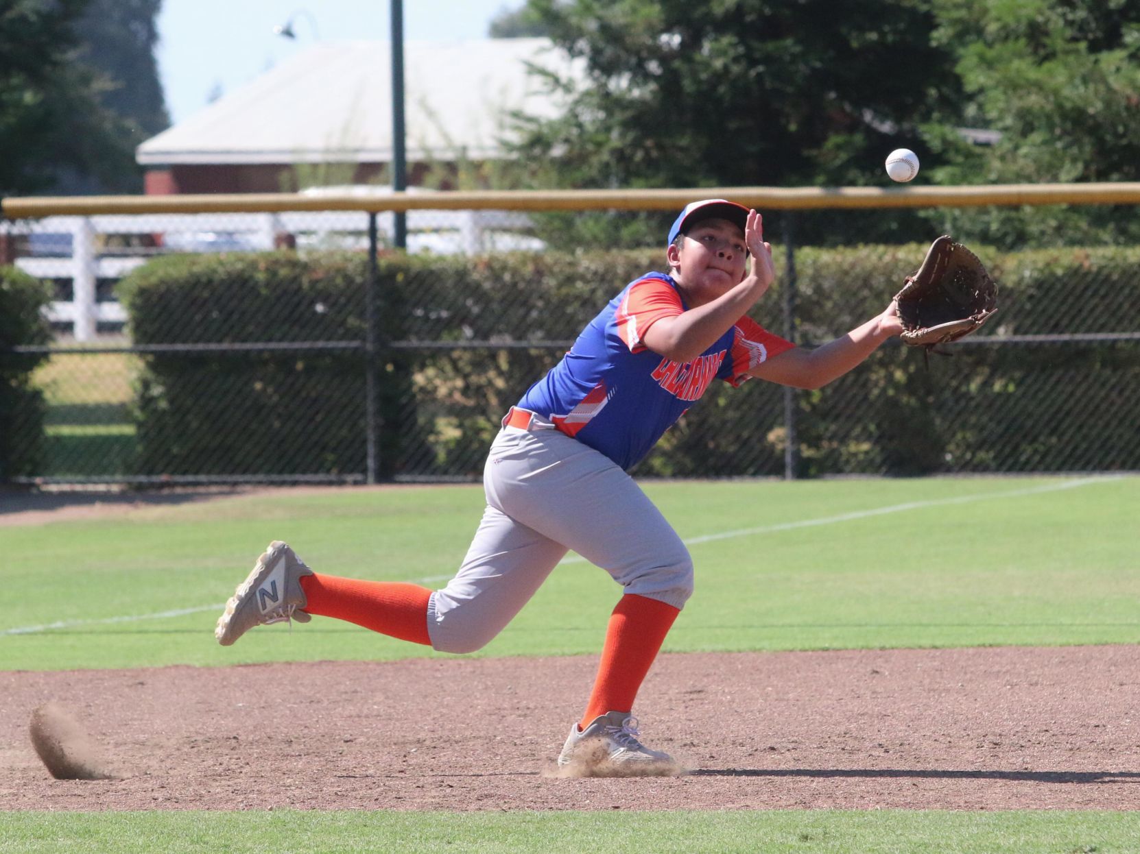 Contagious hitting, errors lifts Central California in World Series opener